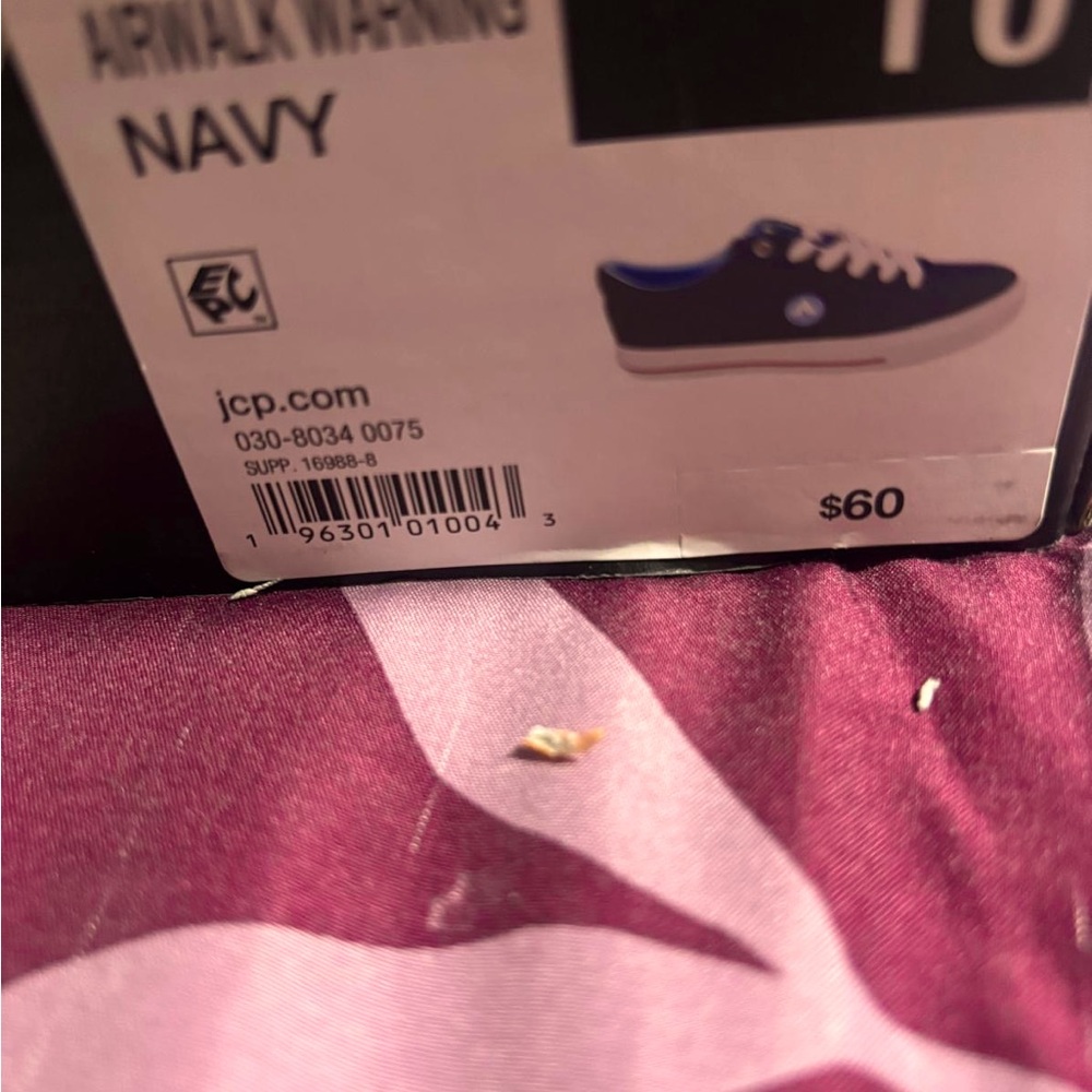 Airwalk warning navy tennis shoes